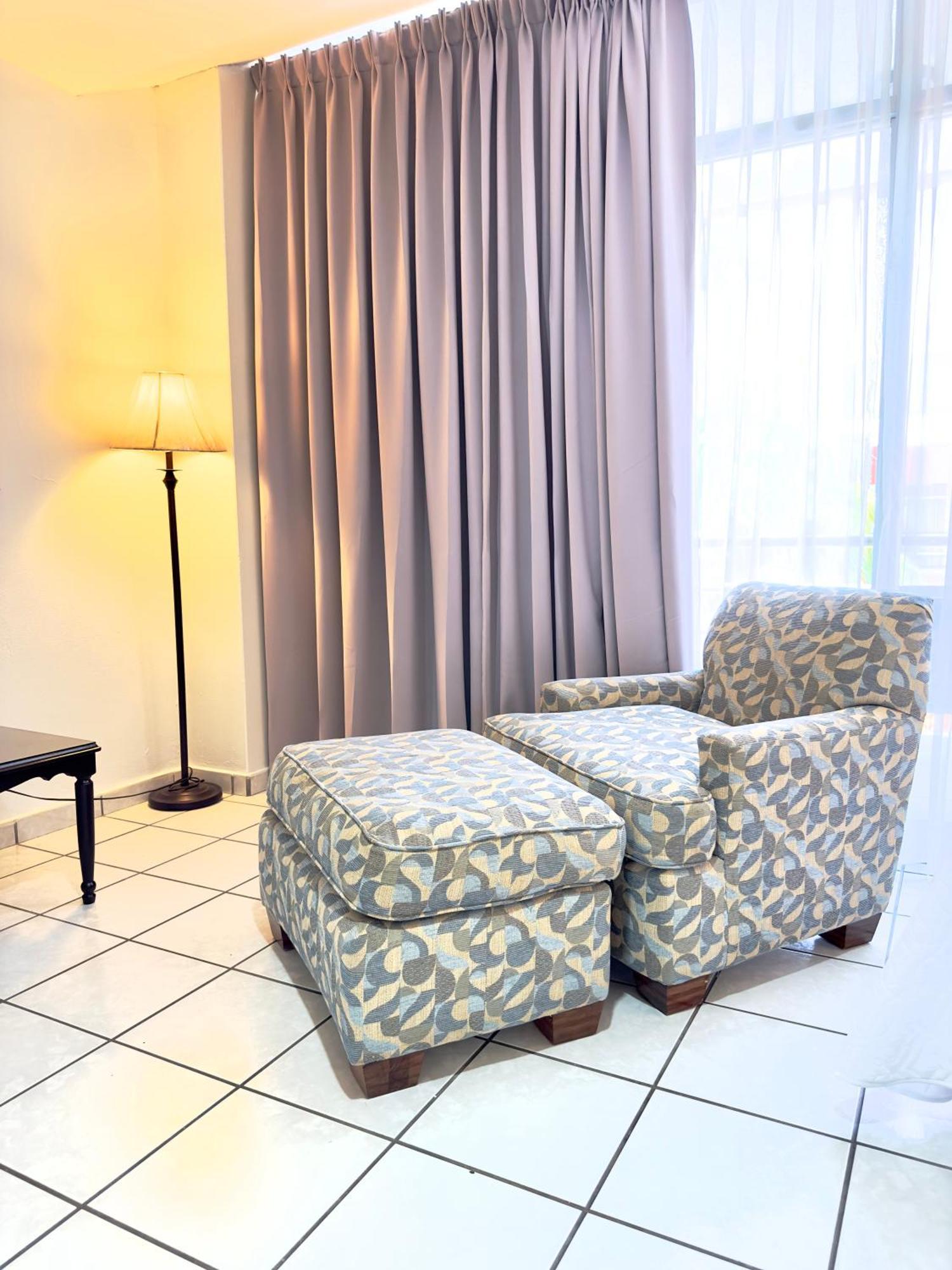 Gran Hotel Paris ลาเซย์บา ภายนอก รูปภาพ
