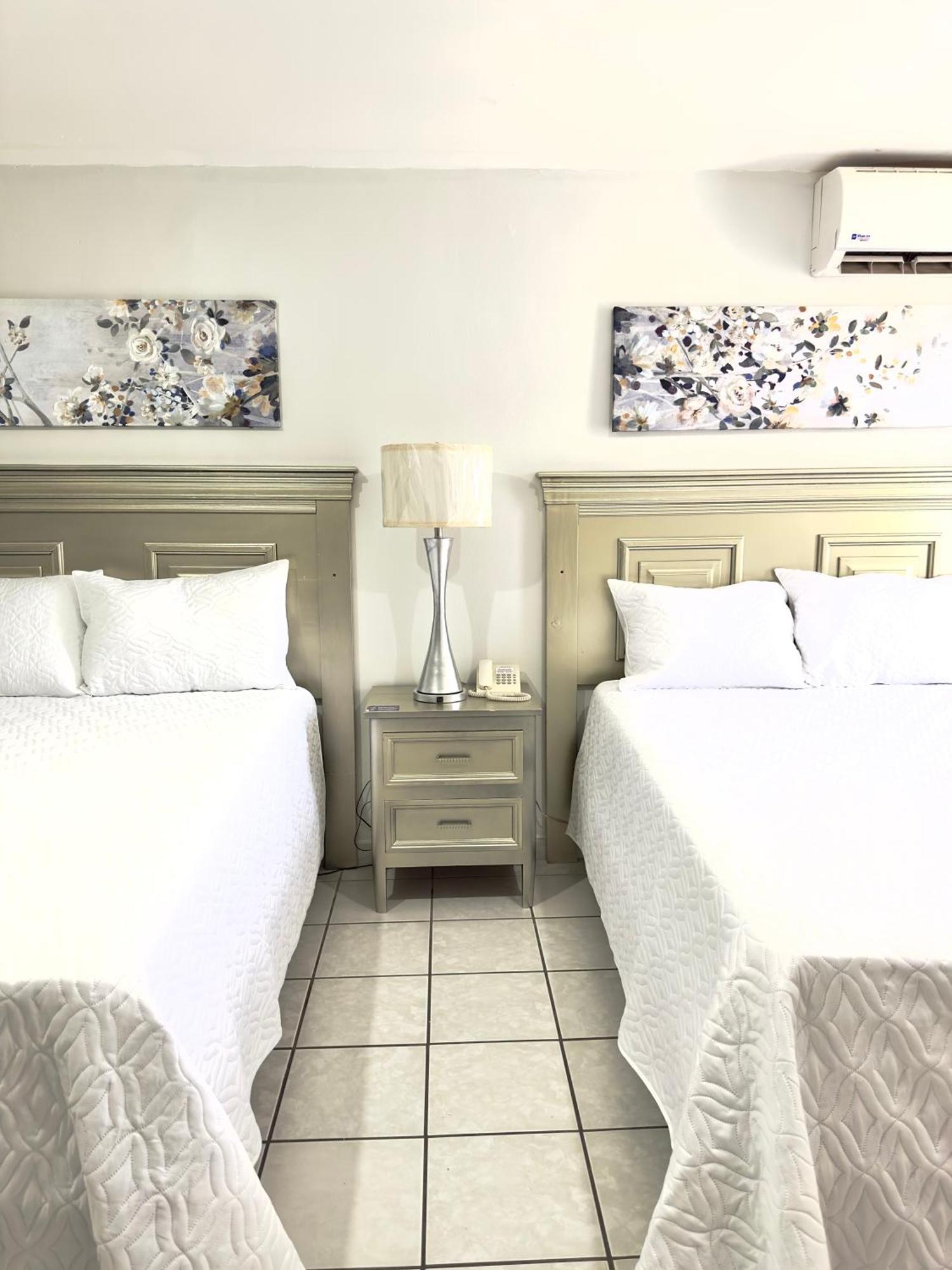 Gran Hotel Paris ลาเซย์บา ภายนอก รูปภาพ